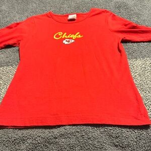 Chiefs tee size medium